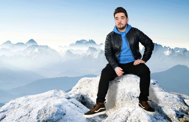 ADAM_ROWE_0109c_photo by steve ullathorne_preview.jpeg